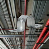 Abrazadera Omega Argos de Acero Galvanizado para Tubo Rígido 3/4 pulg - imagen 4