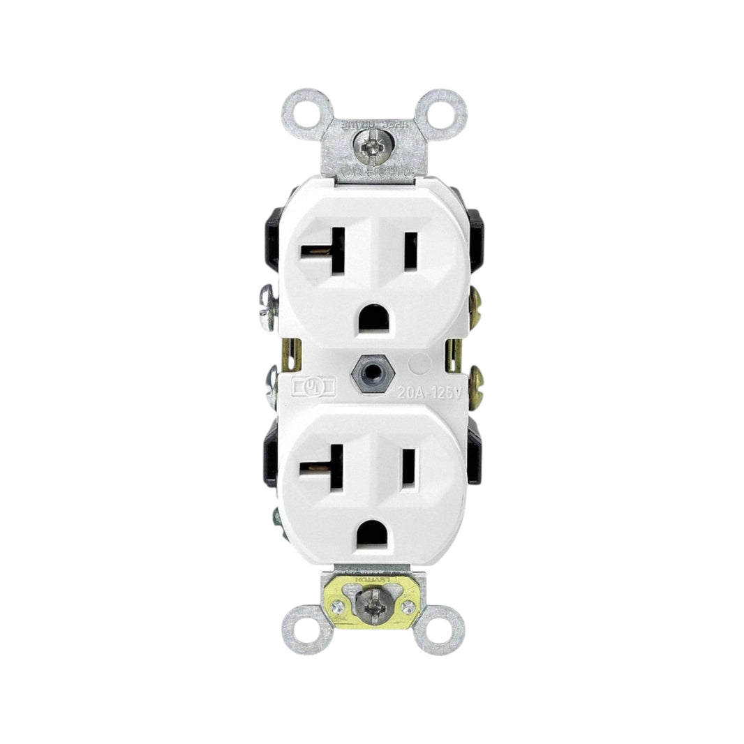 Contacto dúplex Leviton de 20A y 125V en color blanco con diseño NEMA 5-20R, disponible en PEFSA | Productos Eléctricos y Ferreteros