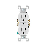 Contacto dúplex Leviton blanco de 15A y 125V con conexión a tierra, disponible en PEFSA | Productos Eléctricos y Ferreteros