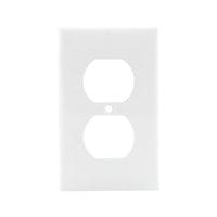 Contacto fijo de media vuelta Leviton NEMA L5-20R de 20A en color blanco, disponible en PEFSA | Productos Eléctricos y Ferreteros