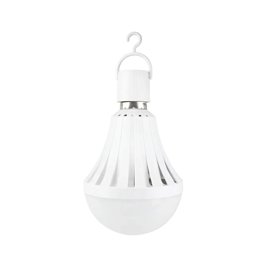 Foco LED de emergencia recargable Sanelec de 9W con luz fría, base E26 y gancho para colgar de PEFSA | Productos Eléctricos y Ferreteros