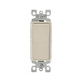 Interruptor de 3 vías Leviton Decora iluminado en color blanco con diseño de paleta para control de iluminación.