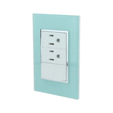Placa armada Sanelec Venecia Aqua con un apagador y dos contactos, diseño en color verde agua para uso exterior.