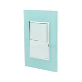 Placa armada Sanelec Venecia Aqua con dos apagadores blancos y marco color agua, ideal para exteriores IP54 en PEFSA