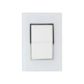 Placa armada PEFSA | Productos Eléctricos y Ferreteros Sanelec Venecia blanca con tres interruptores