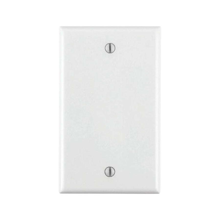 Placa ciega Leviton de urea blanca tamaño estándar para cajas eléctricas, disponible en PEFSA | Productos Eléctricos y Ferreteros