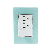 Placa armada Sanelec Venecia Aqua con un apagador y dos contactos polarizados en color azul claro para uso exterior.